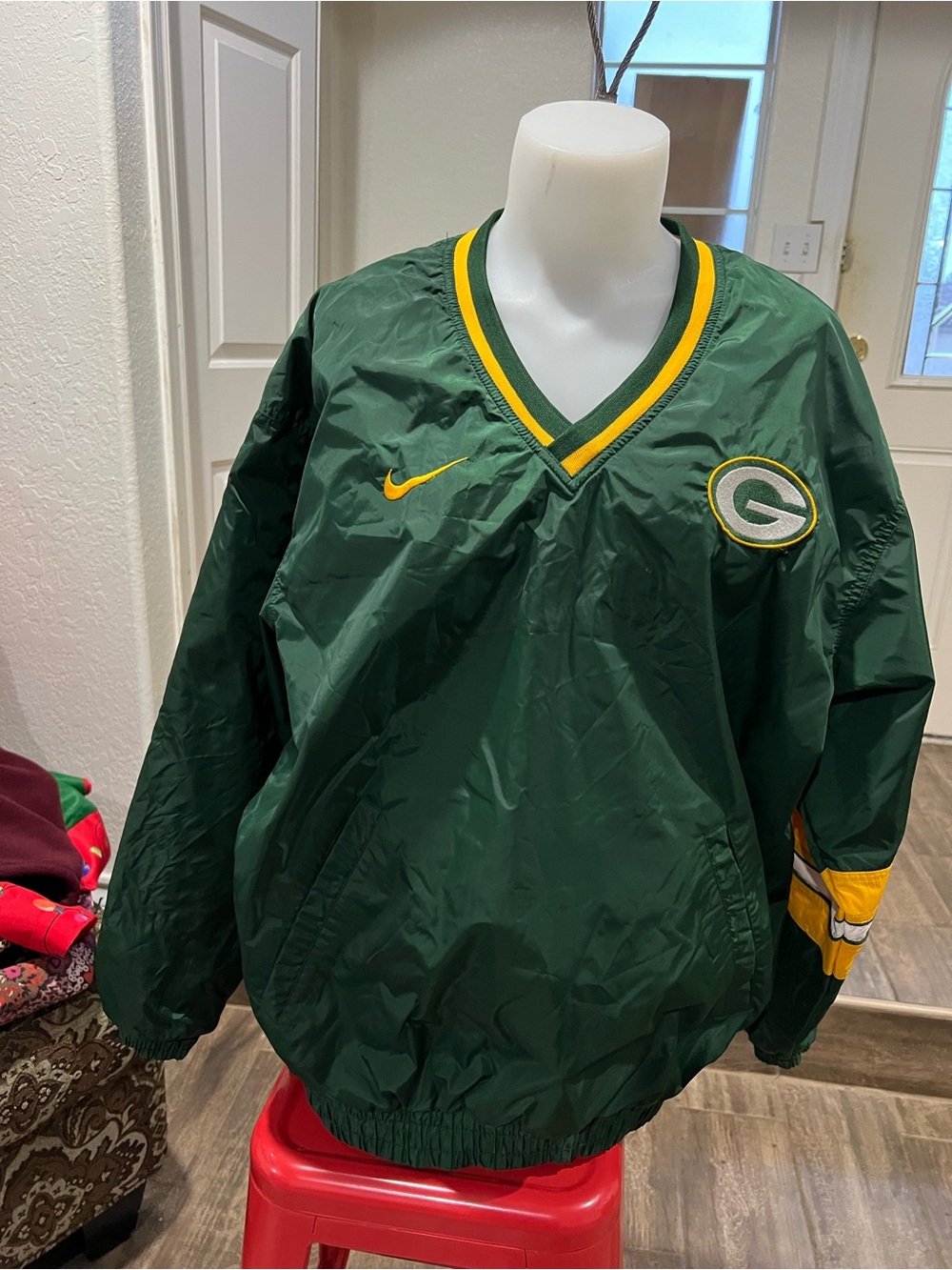 Vintage 1990s Nike Green Bay Packers Pullover Windbreaker adult size Large